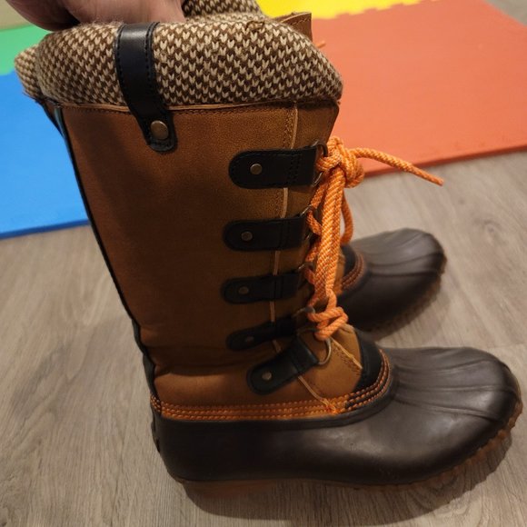 Esprit Winter Boots - Picture 2 of 5